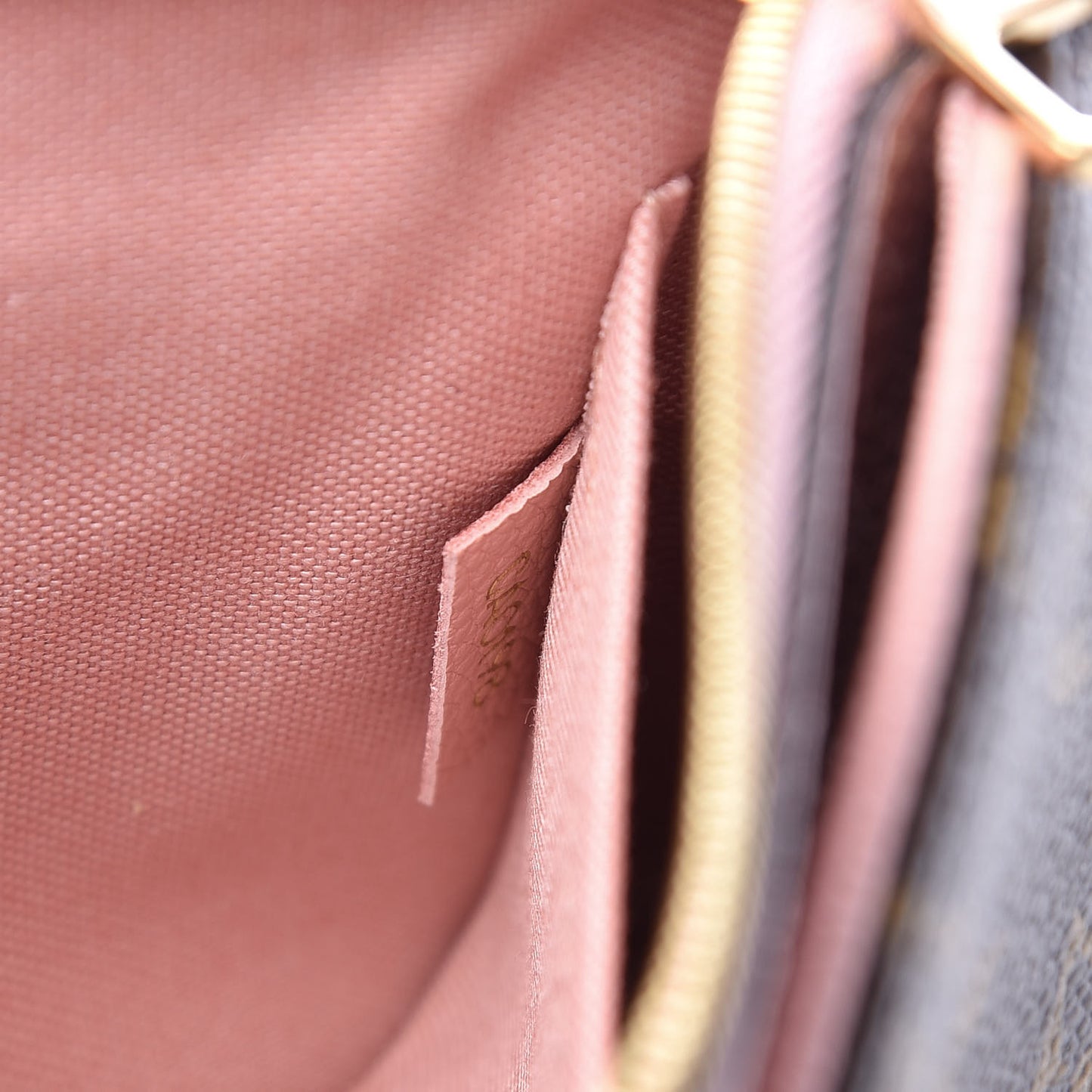 Monogram Pallas Clutch Rose Poudre
