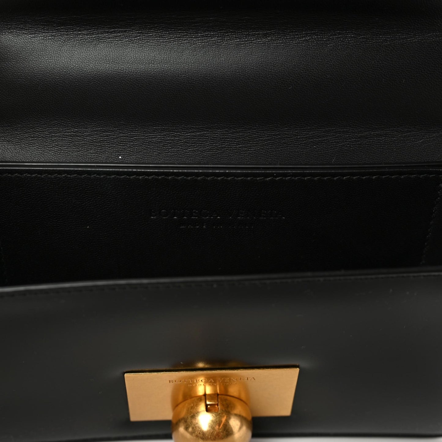 Spazzolato Calfskin Mini Classic BV Bag Black