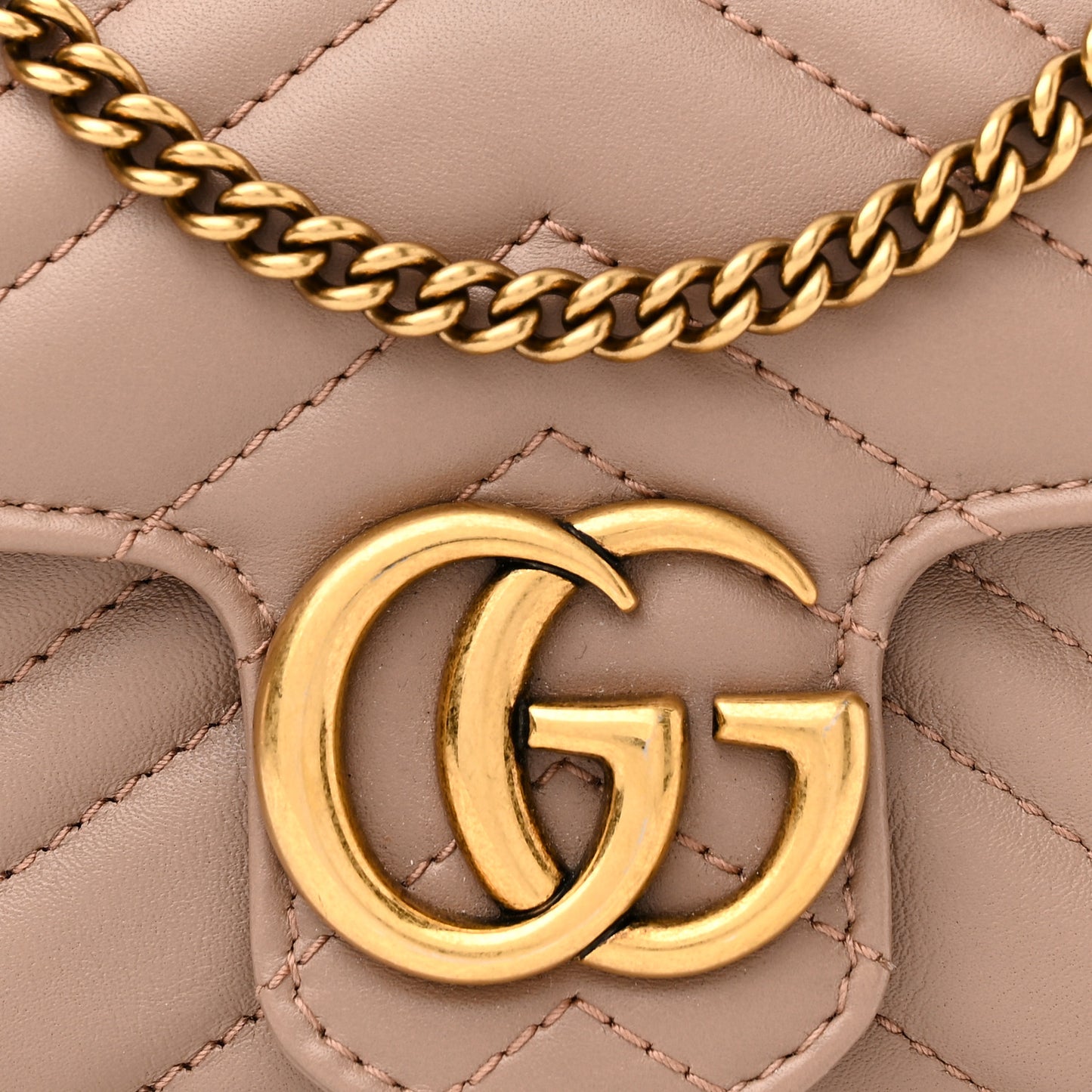 Calfskin Matelasse Super Mini GG Marmont Shoulder Bag Porcelain Rose