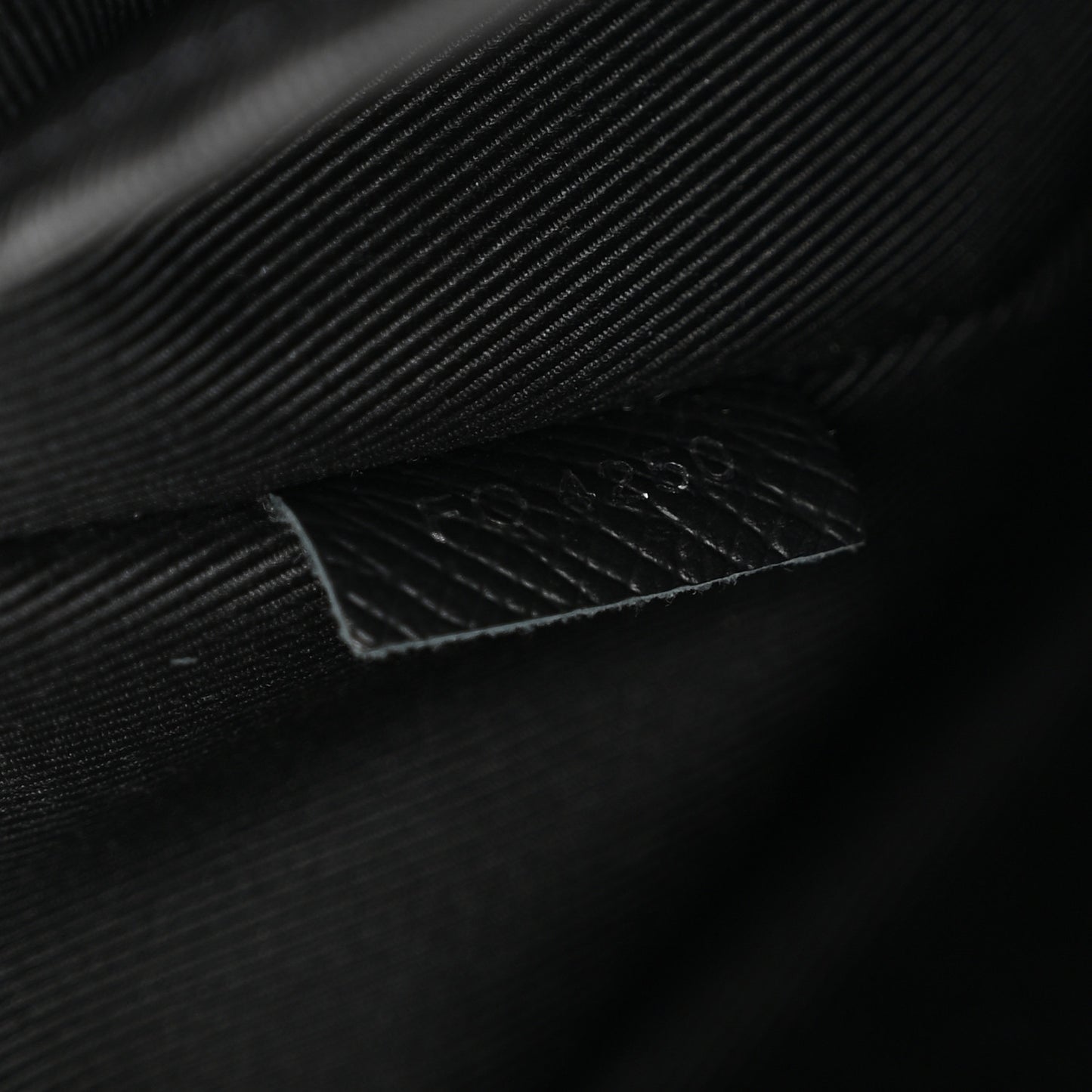 Taiga Monogram Eclipse Outdoor Messenger Black