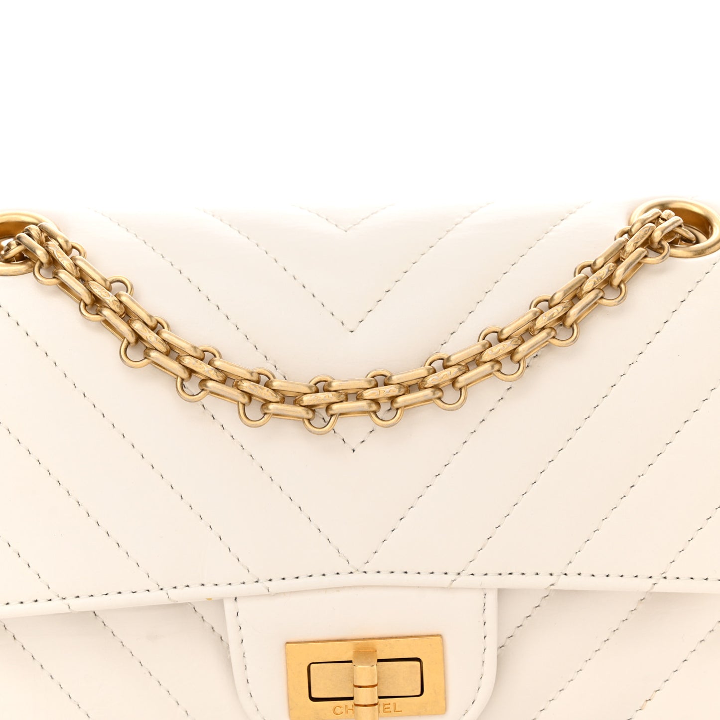 Aged Calfskin Chevron Quilted 2.55 Reissue Mini Flap White