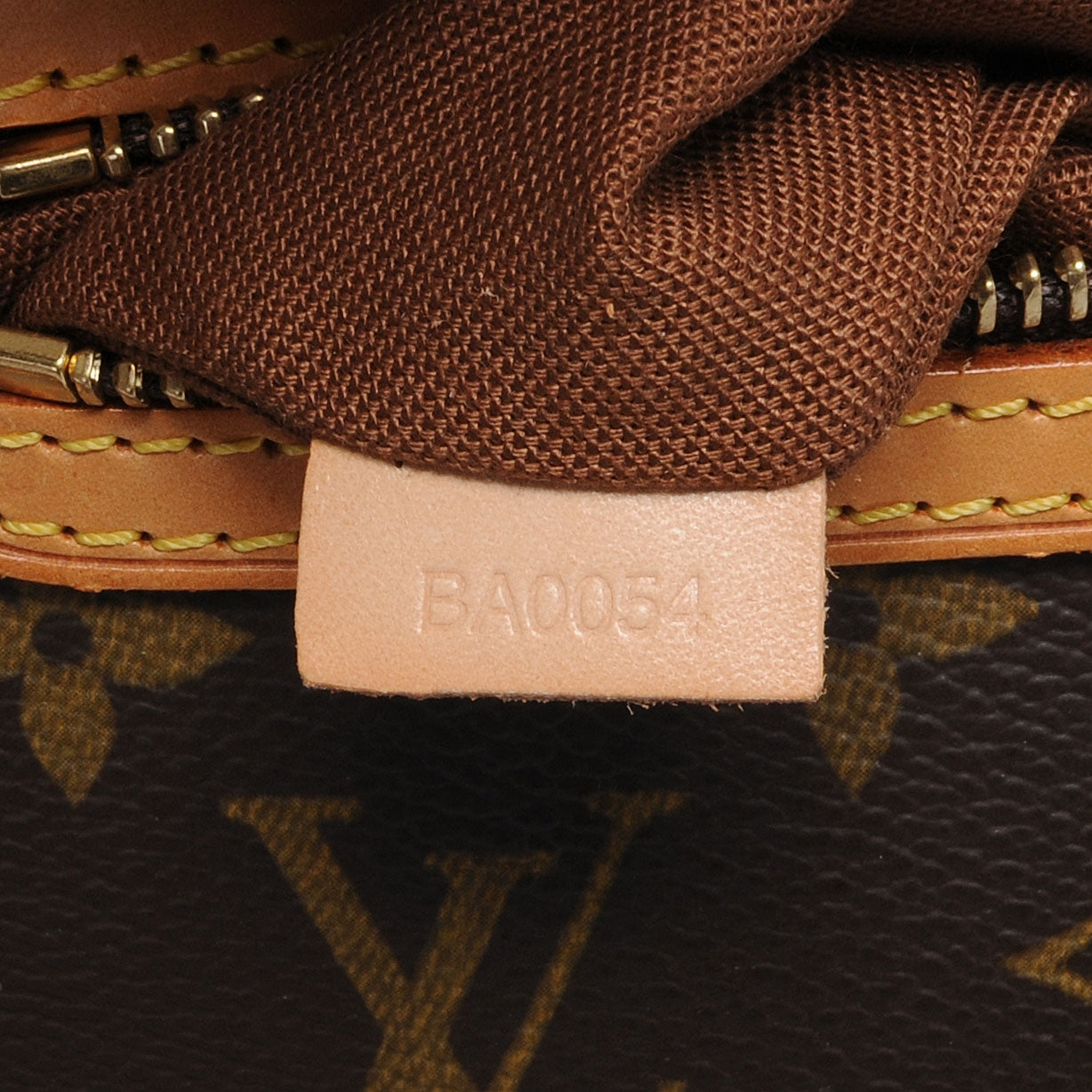 Louis Vuitton Monogram Alma Voyage GM 7 of 7