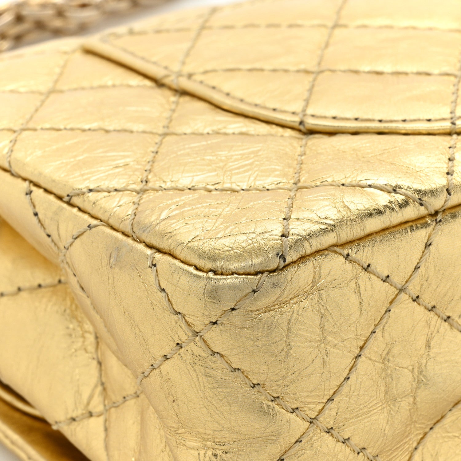 Chanel Metallic Aged Calfskin Quilted 2.55 Reissue 225 Flap Gold 18 of 23