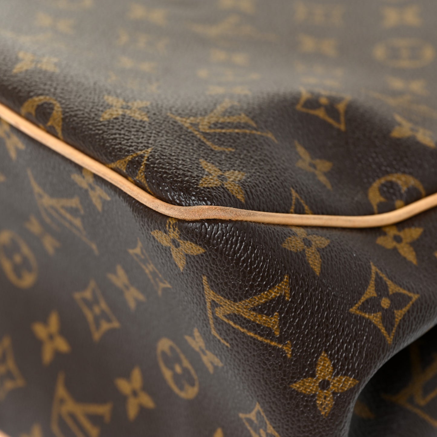 Monogram Batignolles Vertical