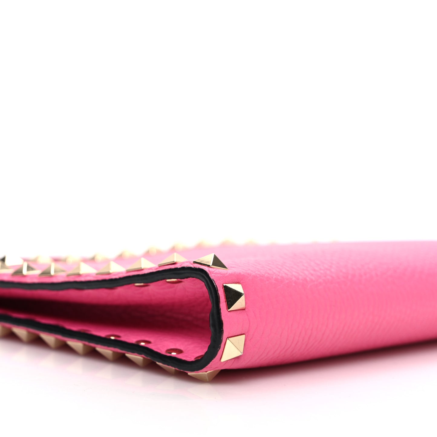 Pebbled Calfskin Medium Rockstud Flat Pouch Pink