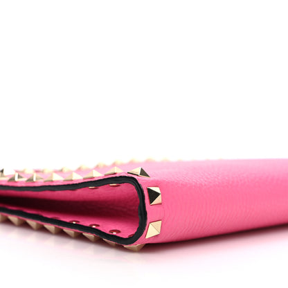 Valentino Garavani Pebbled Calfskin Medium Rockstud Flat Pouch Pink 8 of 9