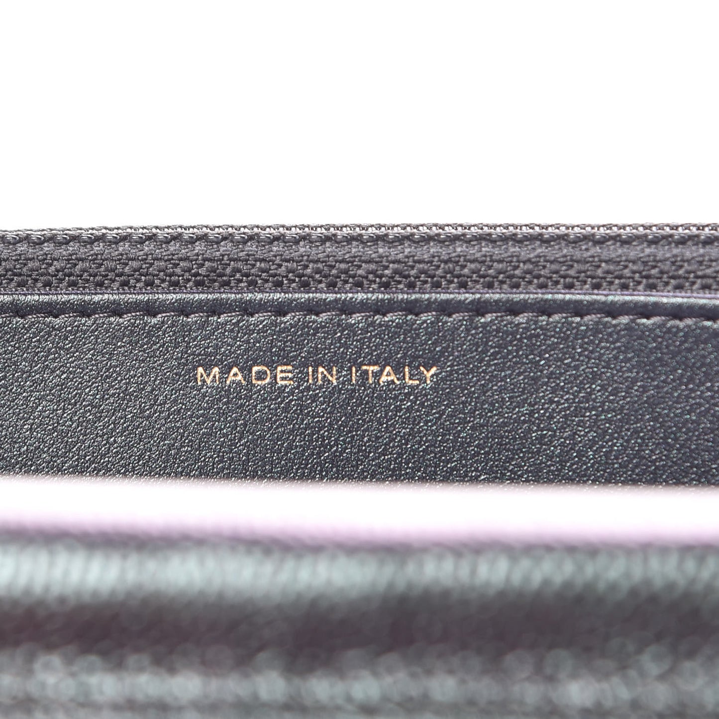 Iridescent Caviar Quilted Wallet On Chain WOC Black