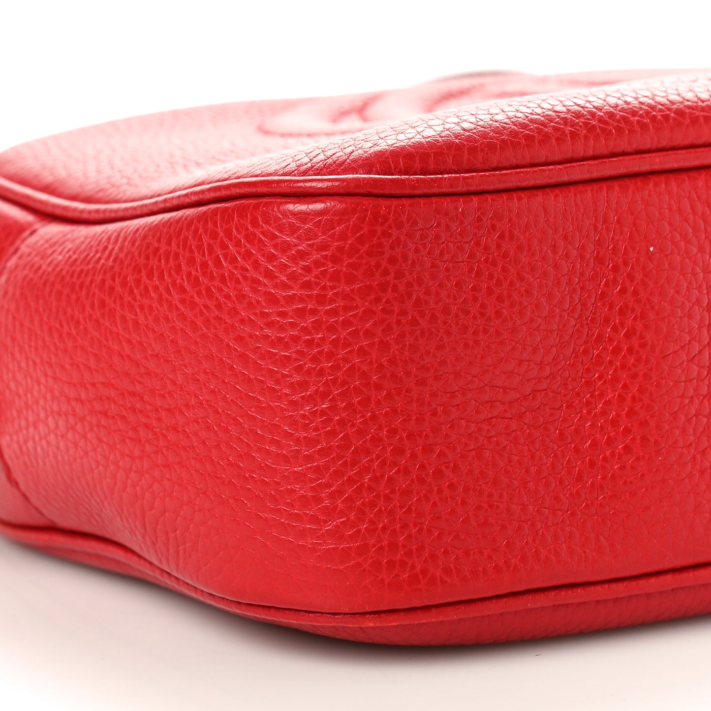 Pebbled Calfskin Small Soho Disco Bag Tabasco Red