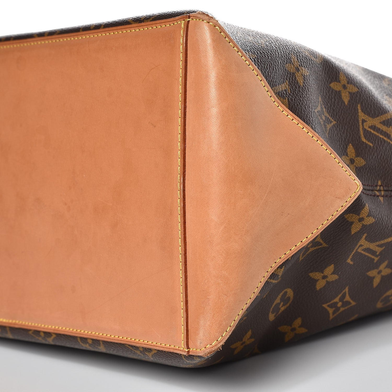 Louis Vuitton Monogram Cabas Mezzo 8 of 8