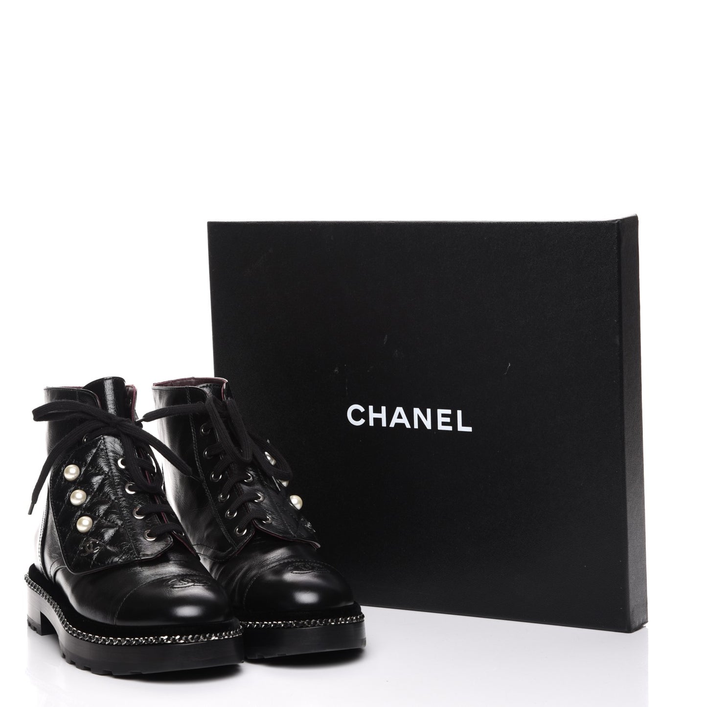 Crinkled Calfskin Pearl Combat Short Boots 38 Black