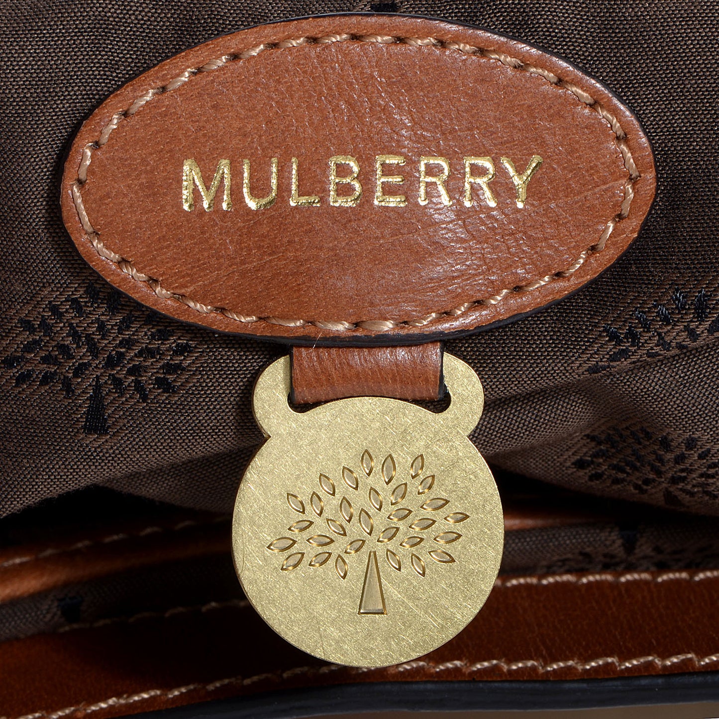 Soft Buffalo Medium Alexa Oak