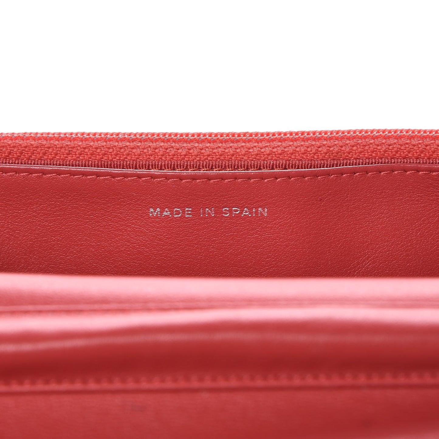 Patent Quilted Wallet On Chain WOC Coral