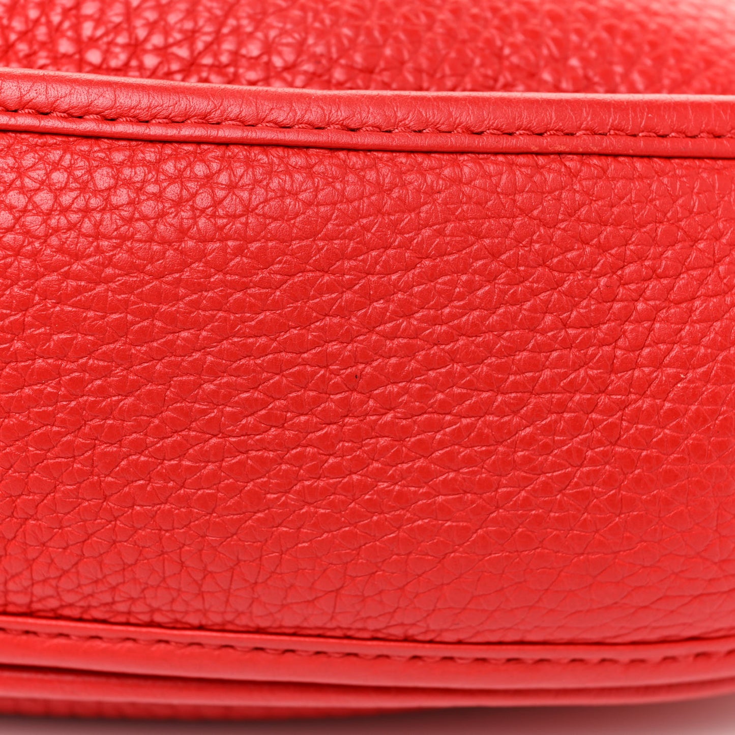 Taurillon Clemence Evelyne III PM Rouge De Coeur