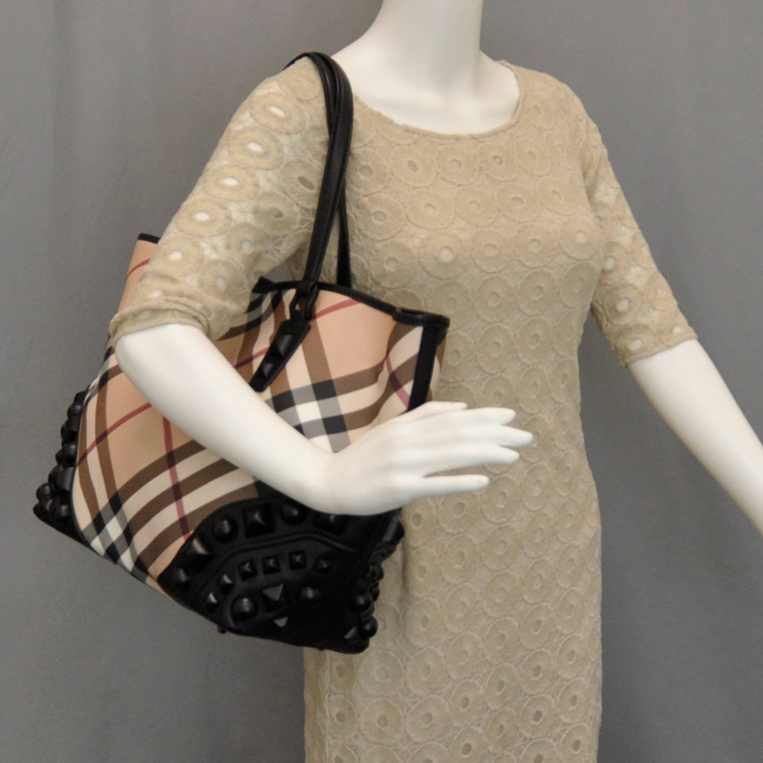 Burberry Nova Check Mega Stud Nickie Tote Black 2 of 9