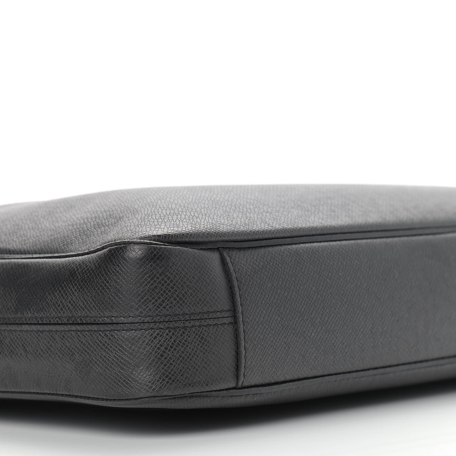 Louis Vuitton Taiga Porte-Documents Organizer Ardoise 8 of 11