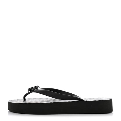 Gucci Rubber Chevron Womens GG Thong Sandals 40 Black 1 of 8