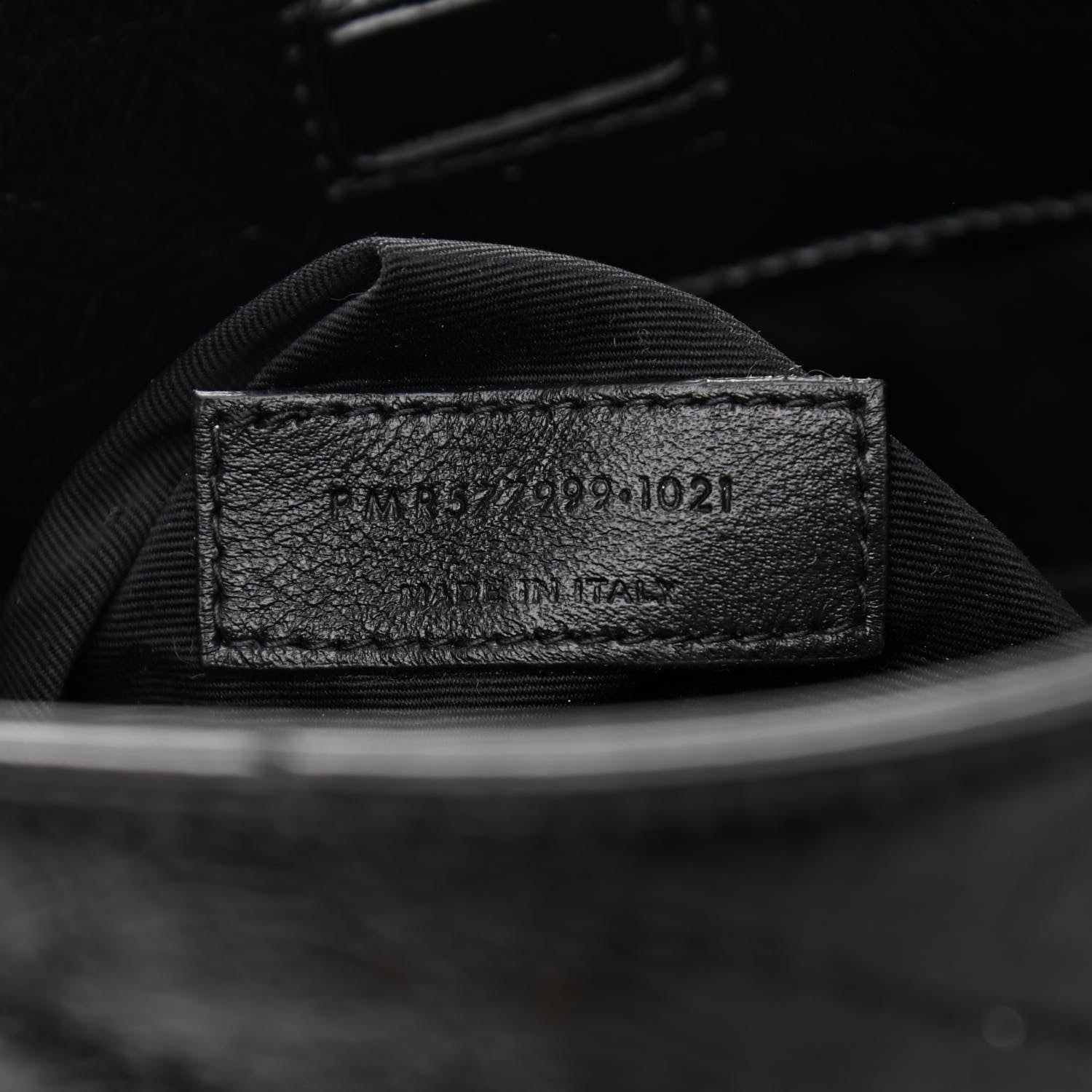 Saint Laurent Crinkled Calfskin Matelasse Monogram Medium Niki Shopper Tote Black 7 of 10
