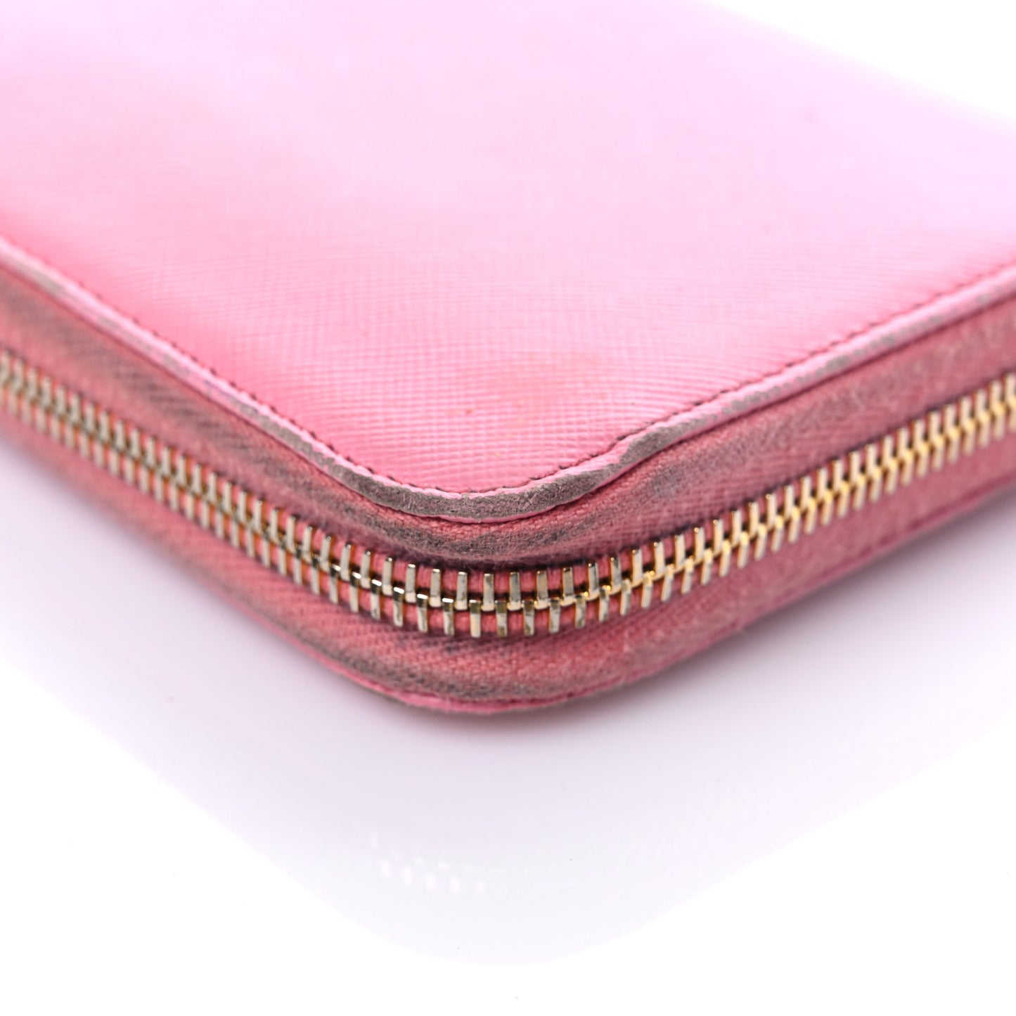 Saffiano Metal Zip Around Wallet Geranio