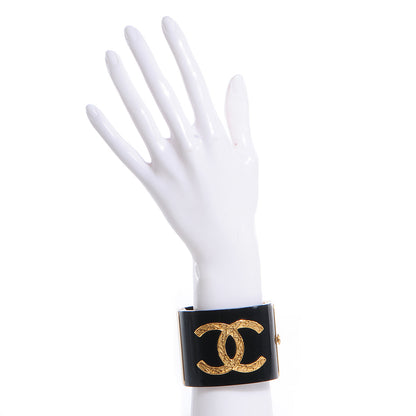 Chanel Resin CC Cuff Black Gold 2 of 10