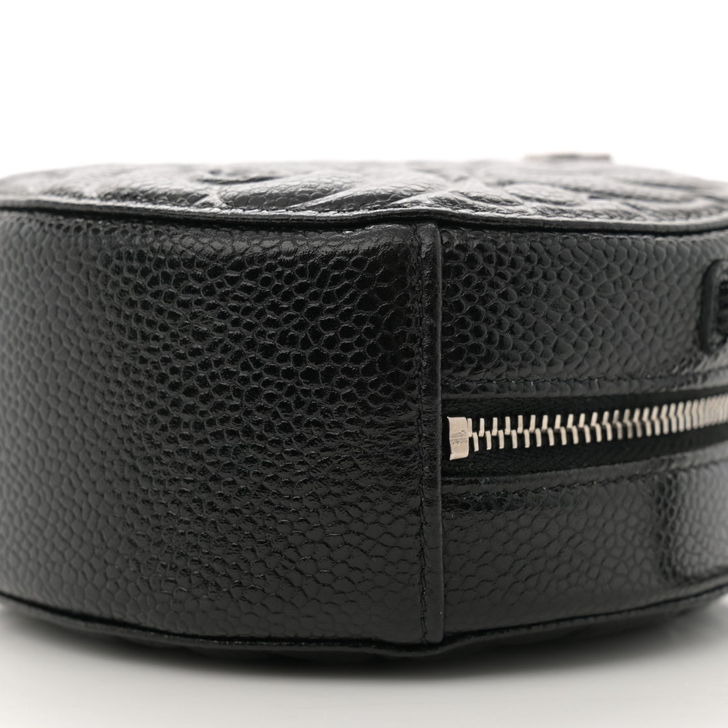 Caviar Camellia Embossed Round Clutch With Chain Black