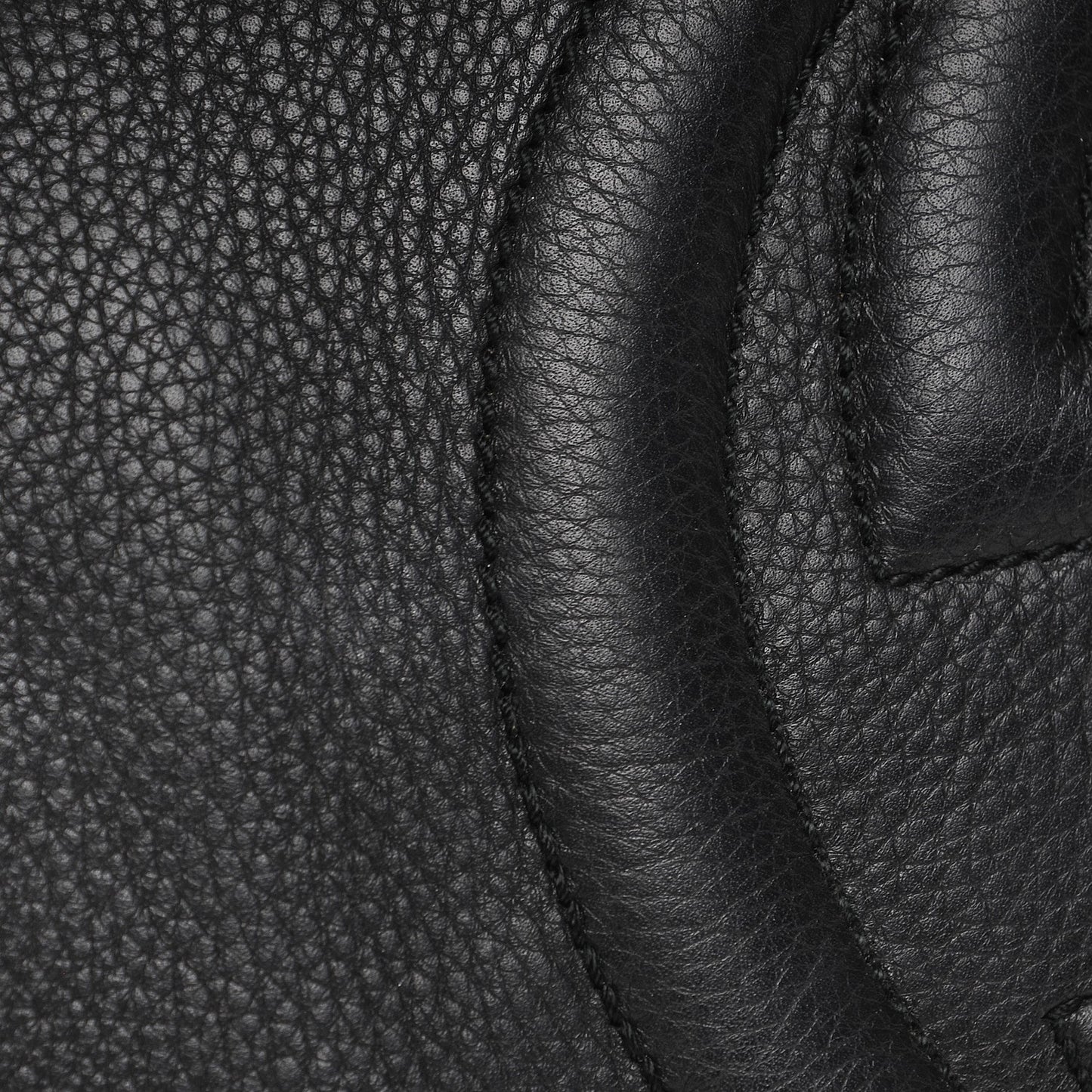 Pebbled Calfskin Medium Soho Chain Shoulder Bag Black