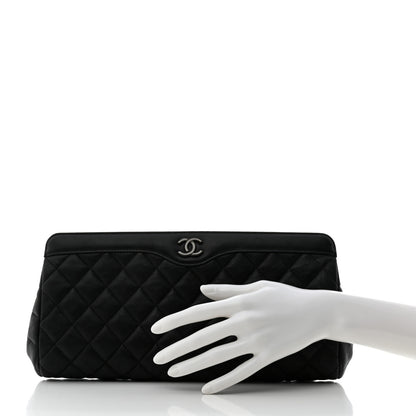 Chanel Crumpled Calfskin Quilted Clutch So Black 2 of 7