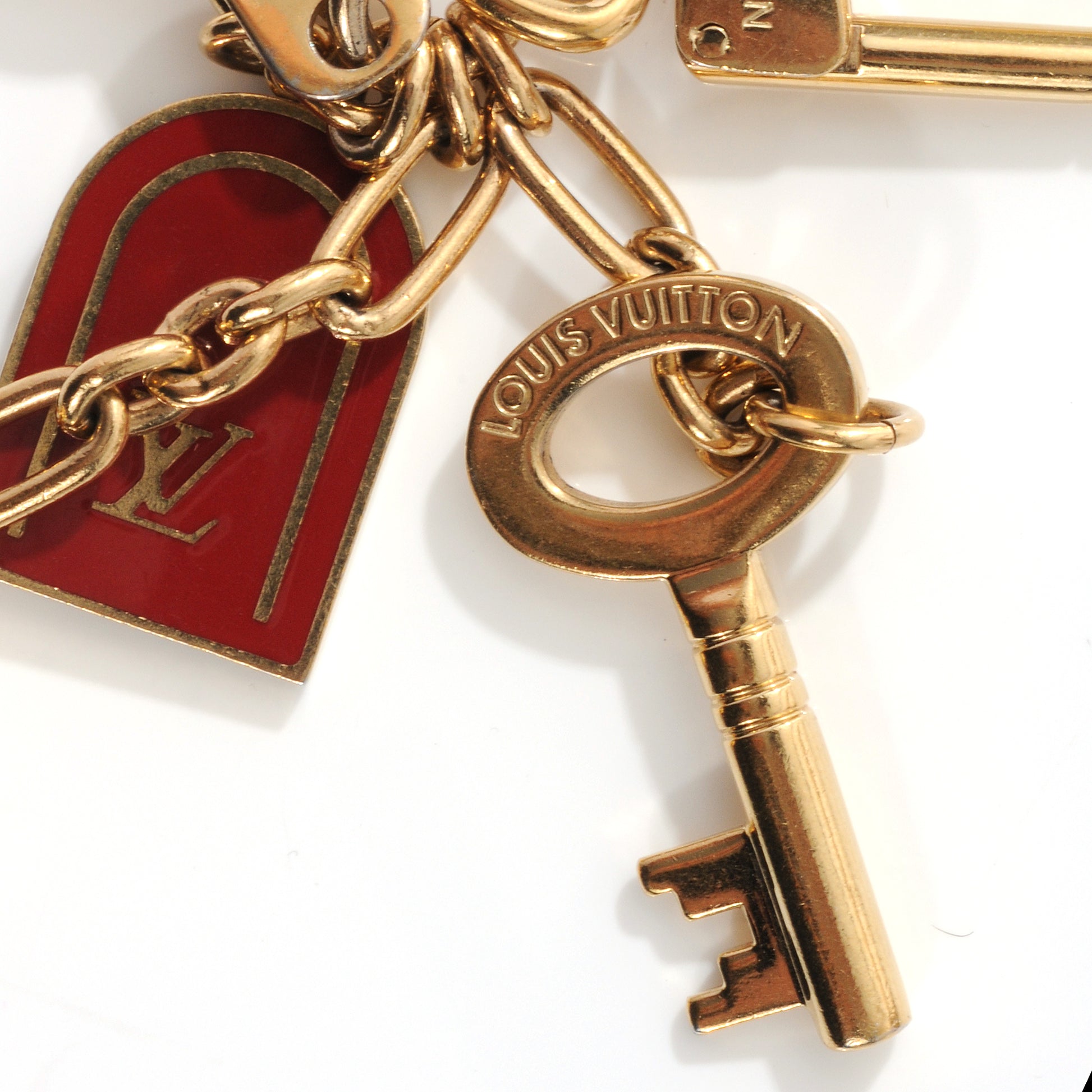 Louis Vuitton Cadenas Key Holder Pomme D'Amour 3 of 4