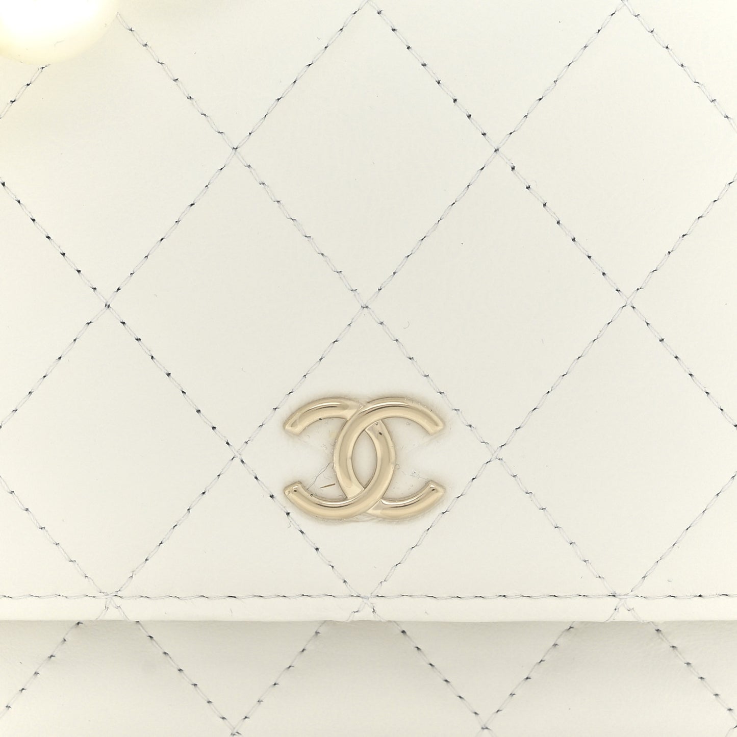 Calfskin Quilted Mini Maxi Pearls Wallet On Chain WOC White