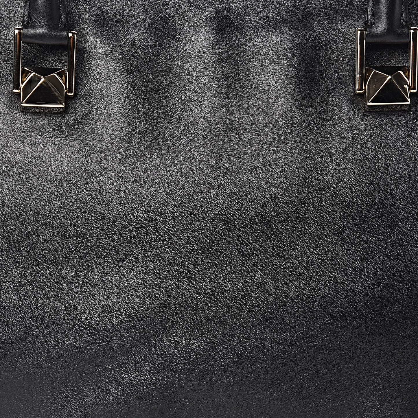 Vitello Macro Rockstud Runway Tote Black