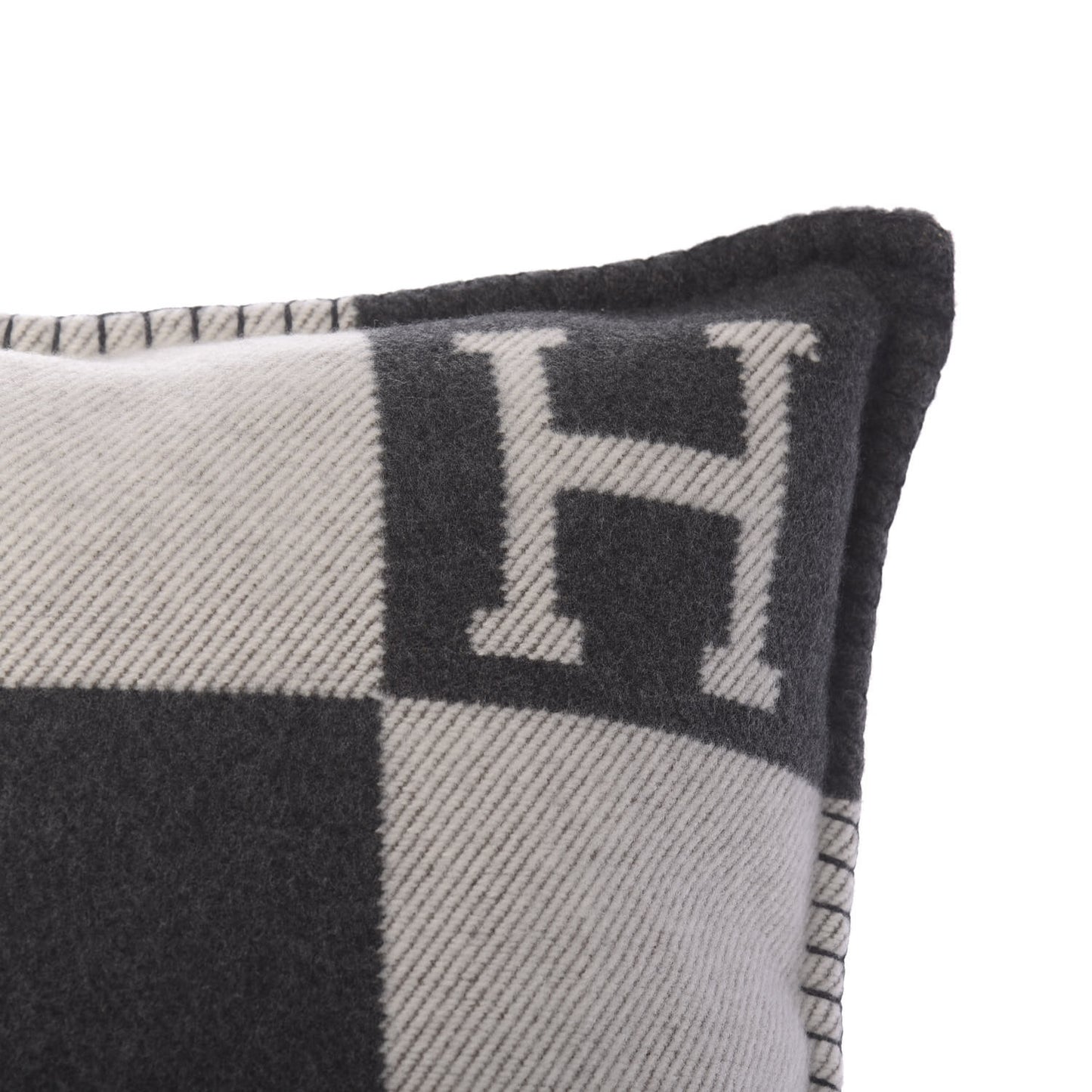 Wool Cashmere Avalon Pillow PM Ecru Gris Fonce