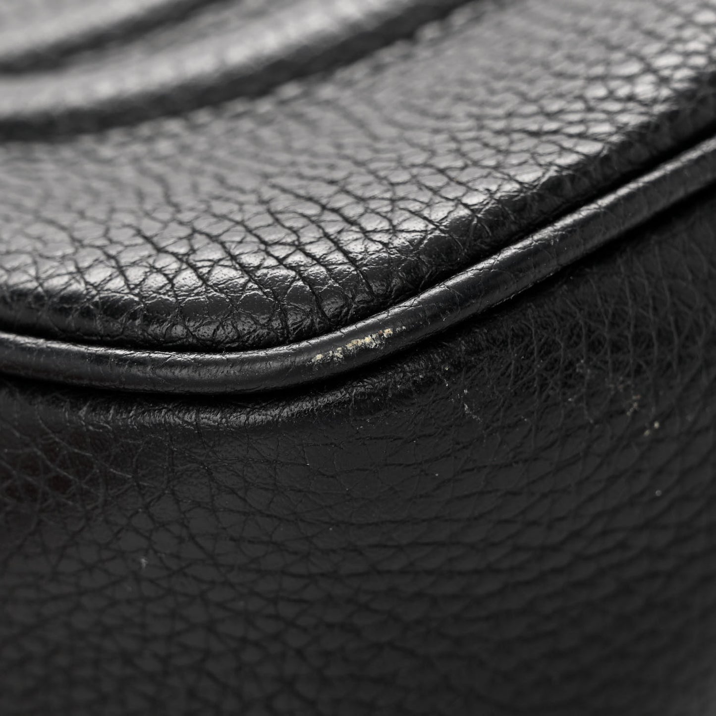 Pebbled Calfskin Small Soho Disco Bag Black