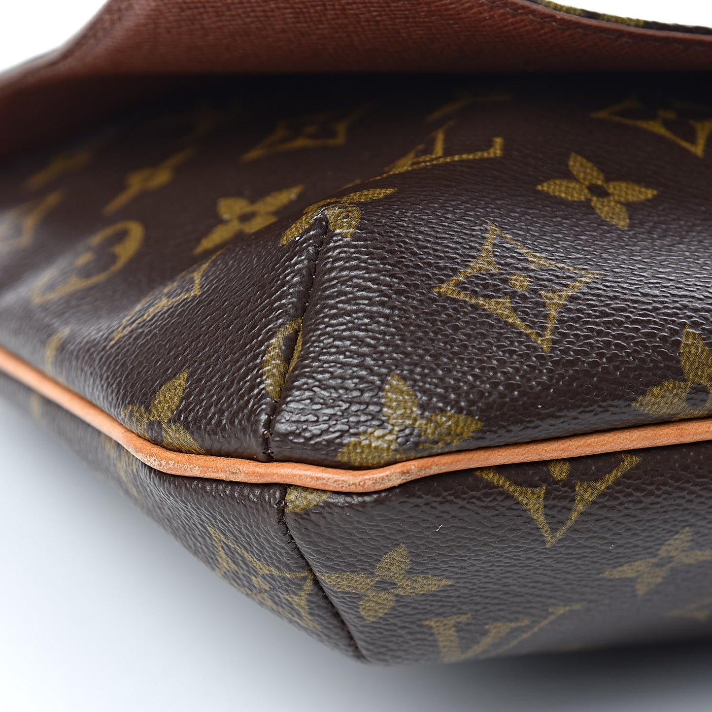 Monogram Musette Tango