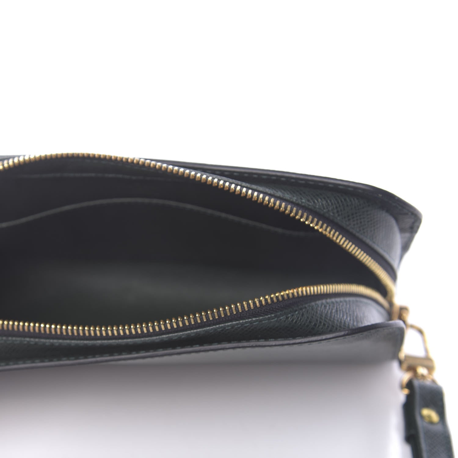 Louis Vuitton Taiga Baikal Pochette Epicea 5 of 9