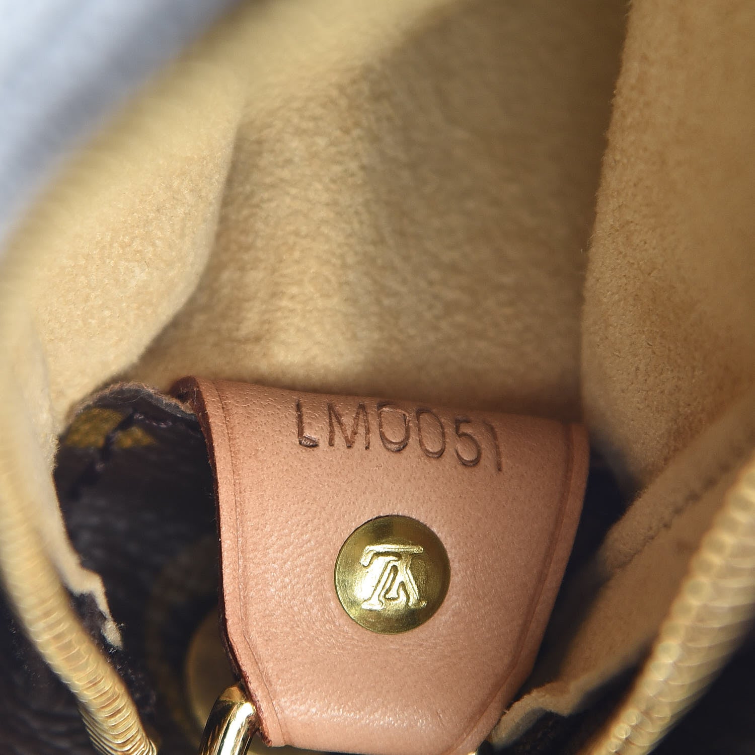 Louis Vuitton Monogram Looping GM 9 of 10