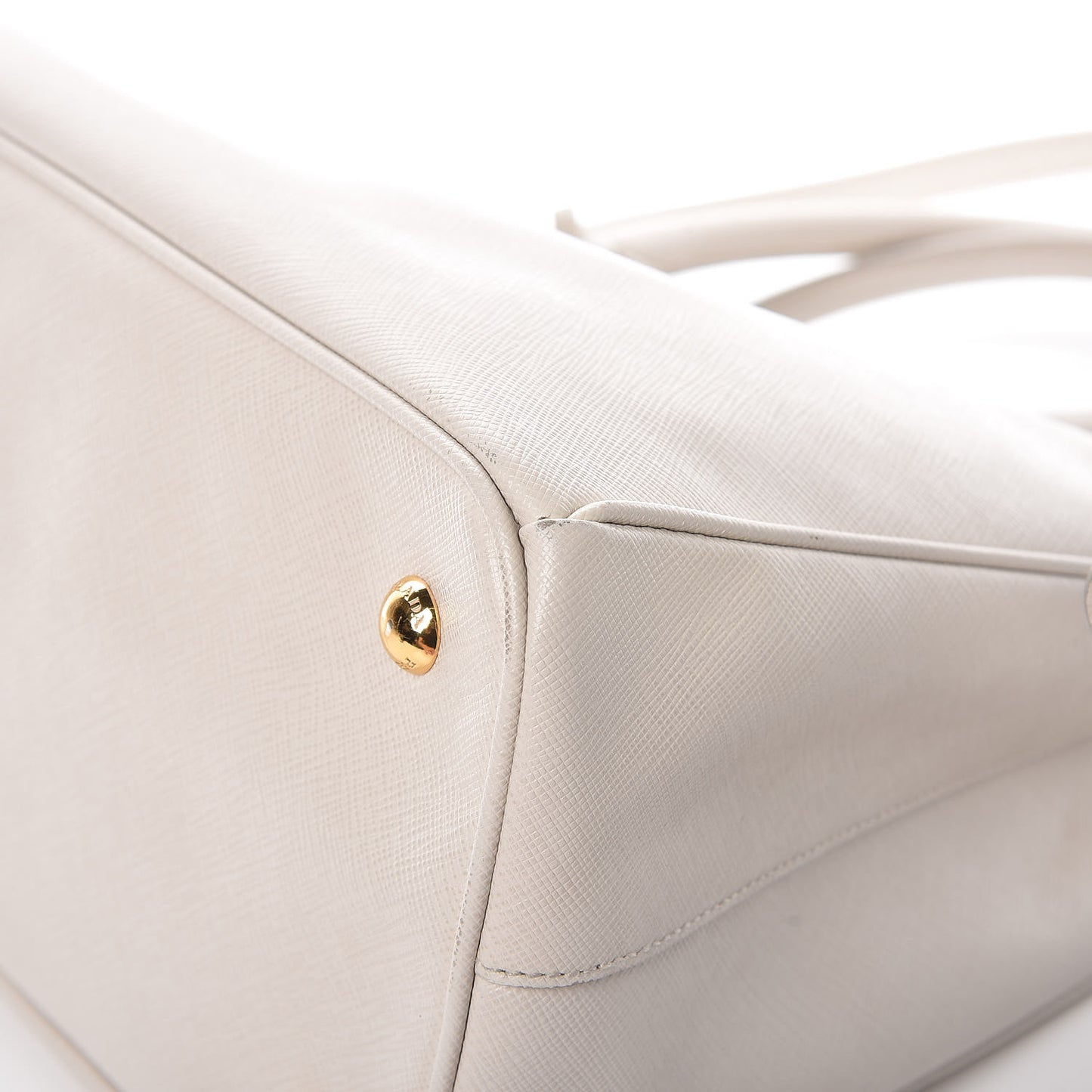 Saffiano Lux Medium Tote Talco