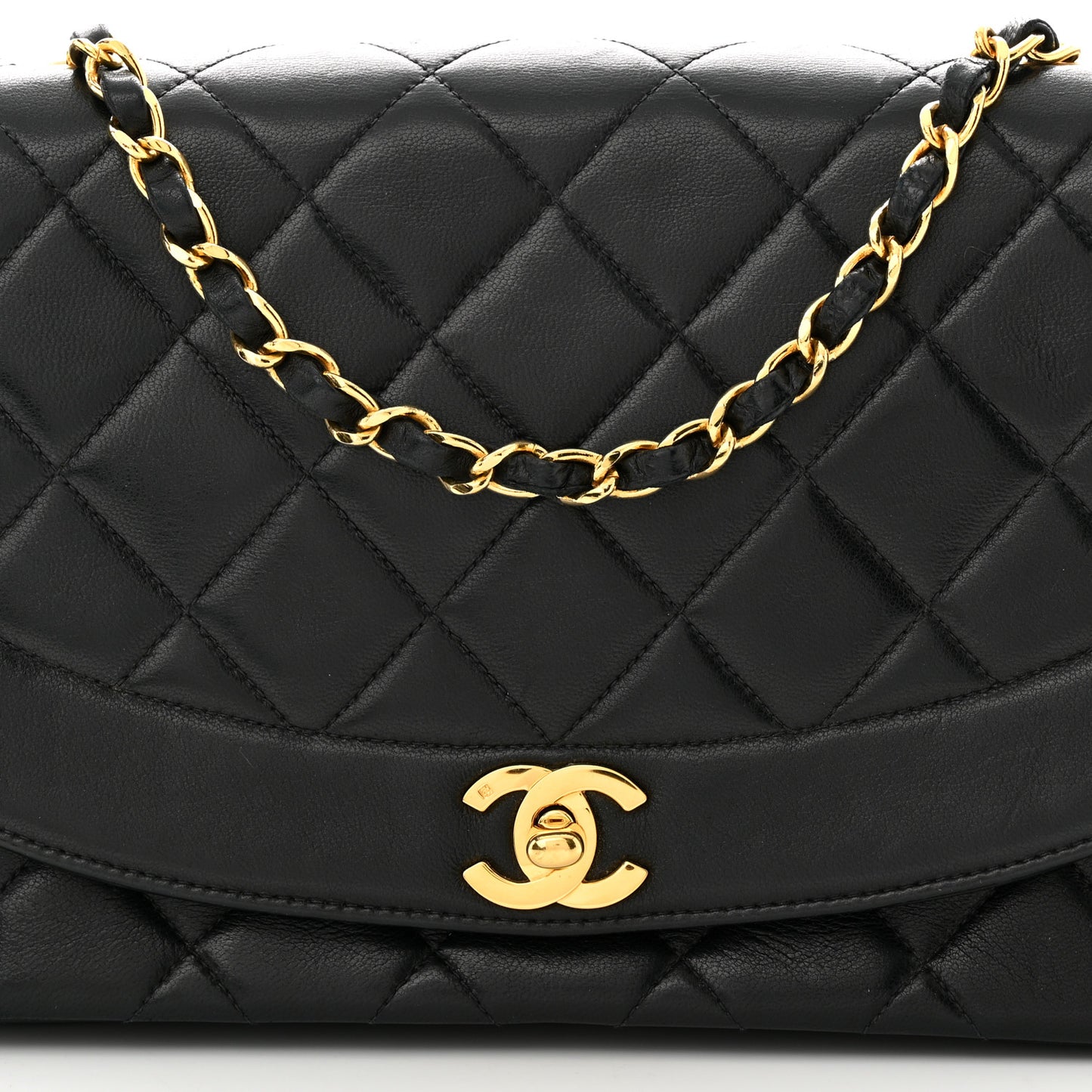 Lambskin Quilted Medium Single Flap Black