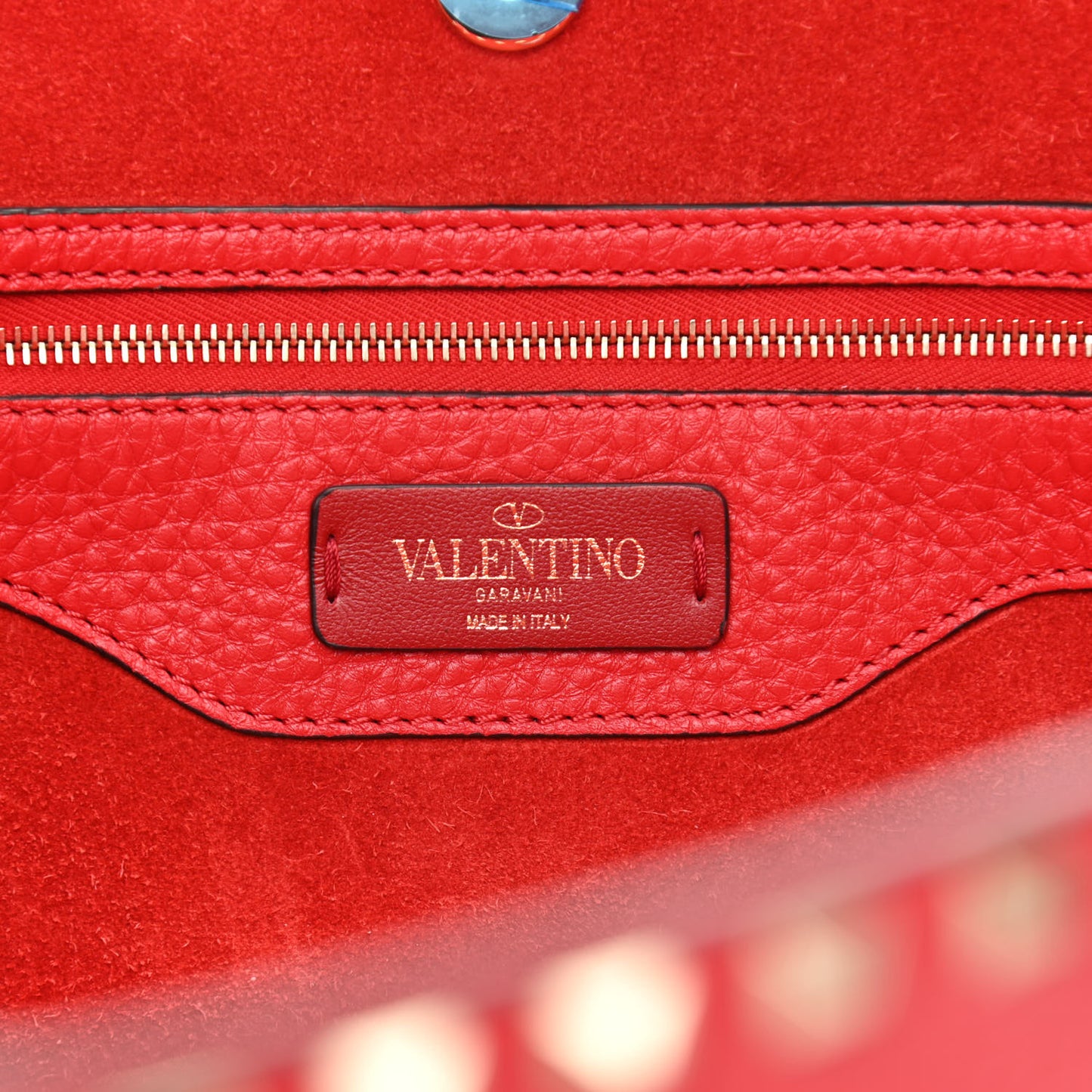 Grained Calfskin Small Rockstud Shoulder Tote Rouge Pur