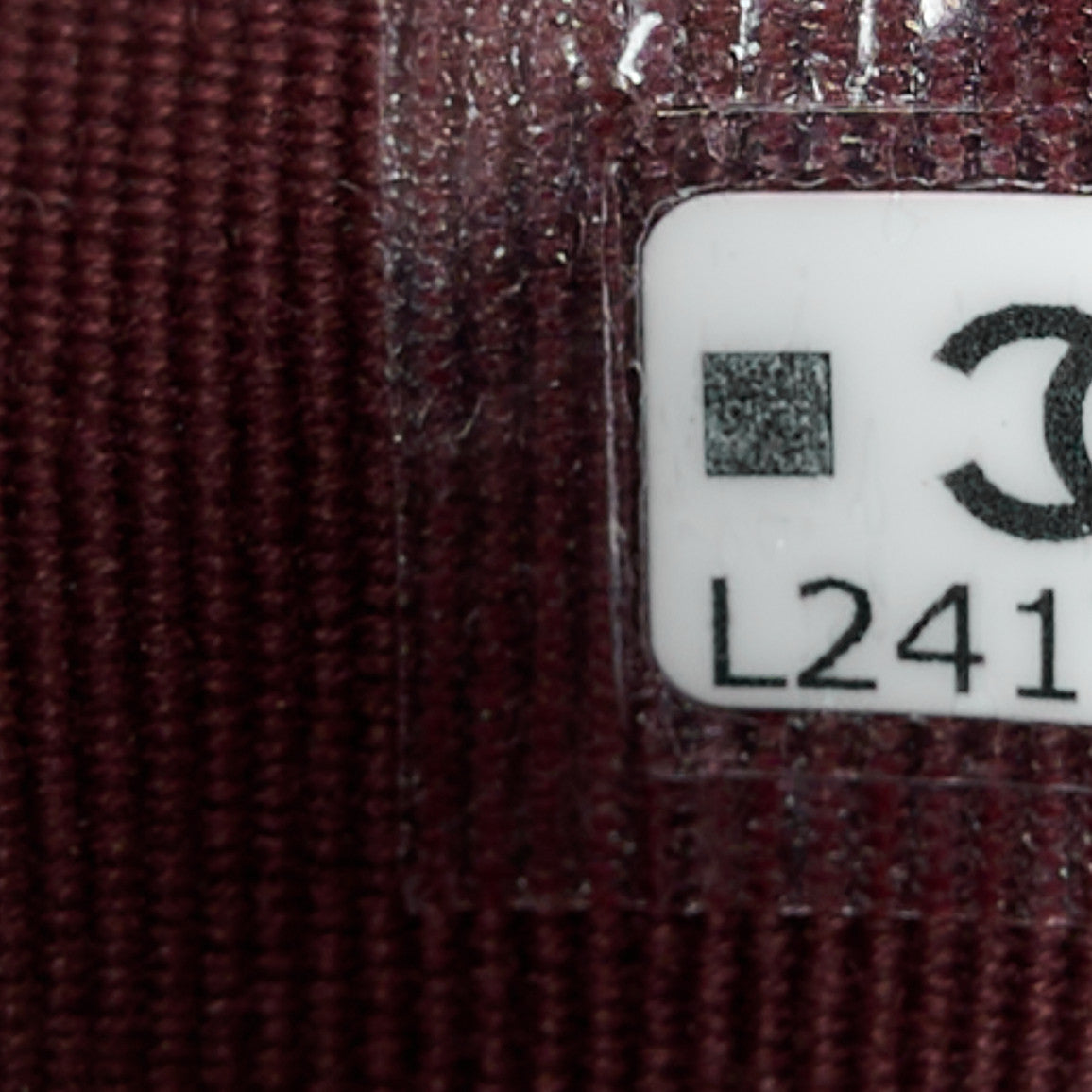 Caviar Quilted Compact Flap Wallet Black