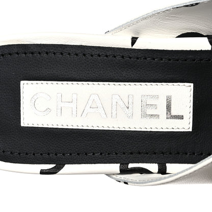 Chanel Lambskin Printed CC Thong Sandals 38 White Black 6 of 8
