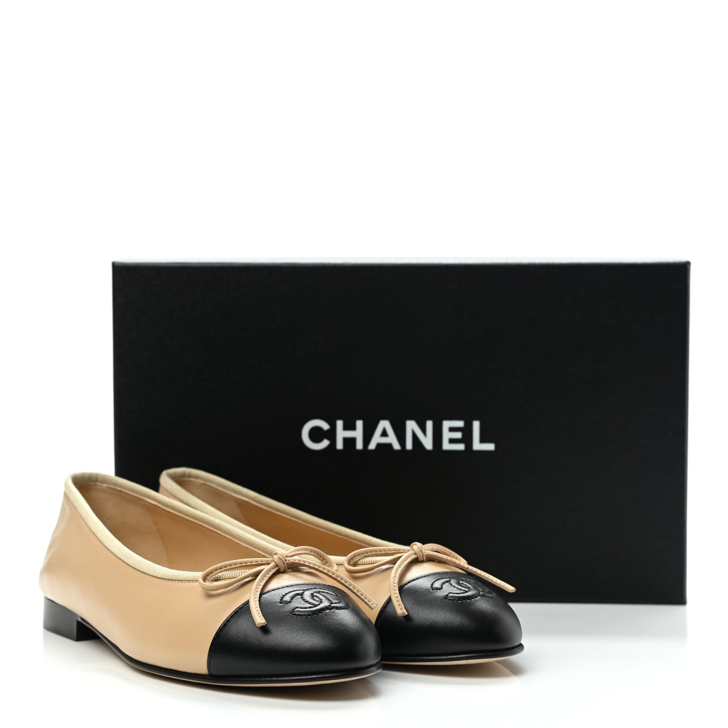 Lambskin Cap Toe CC Ballerina Flats 36.5 Beige Black