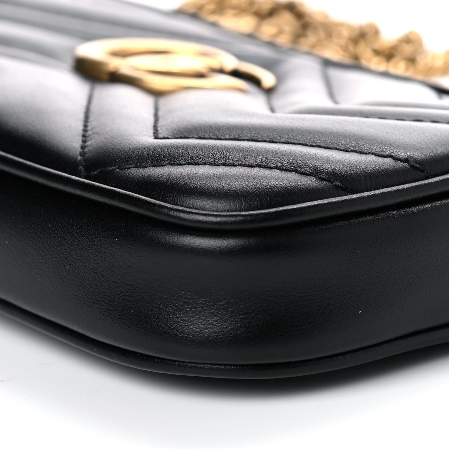 Calfskin Matelasse Mini GG Marmont Chain Crossbody Bag Black