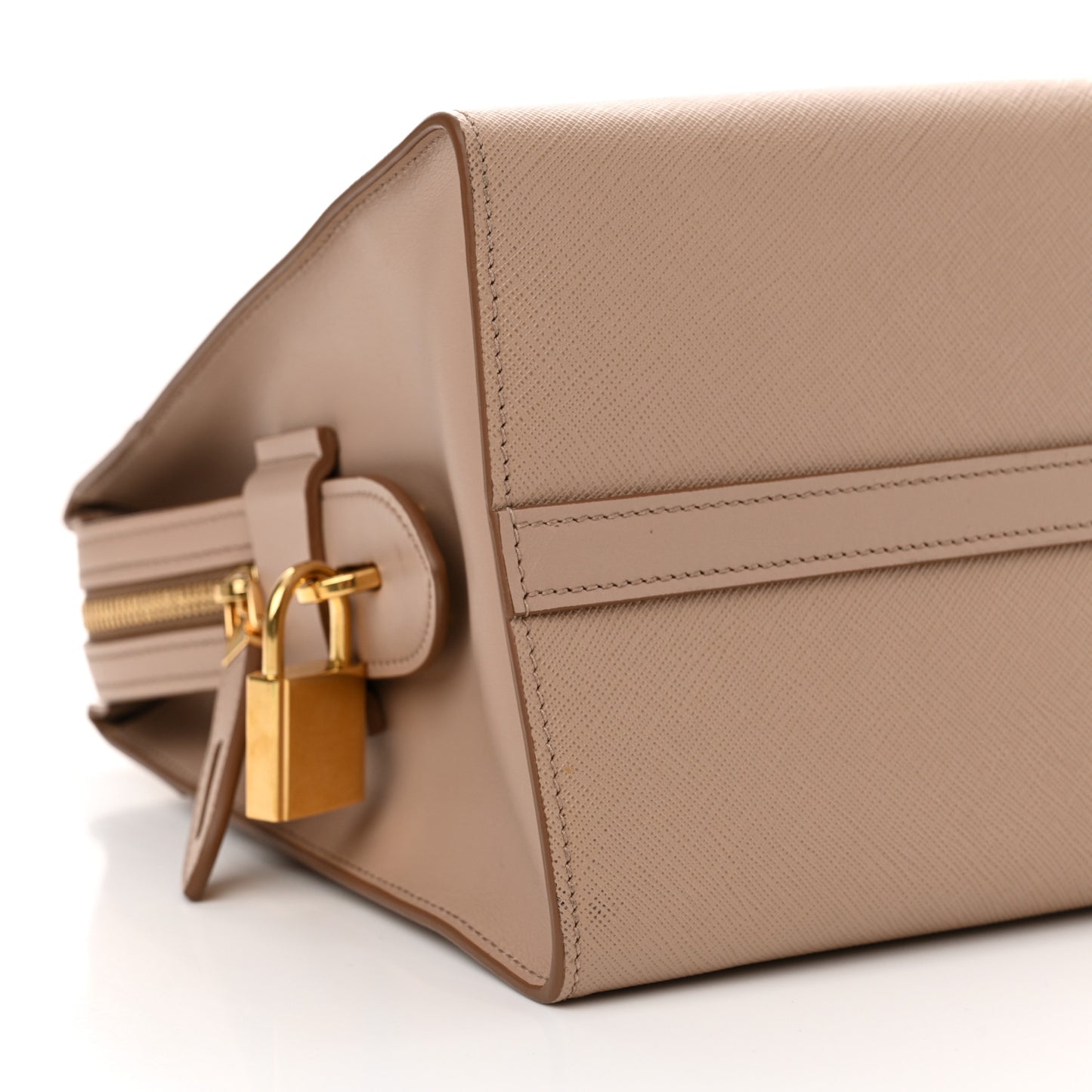 Saffiano City Calfskin Medium Esplanade Cammeo