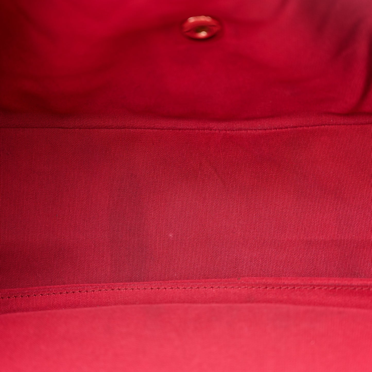 Metallized Calfskin Quilted Small XXL Travel Flap Bag Red