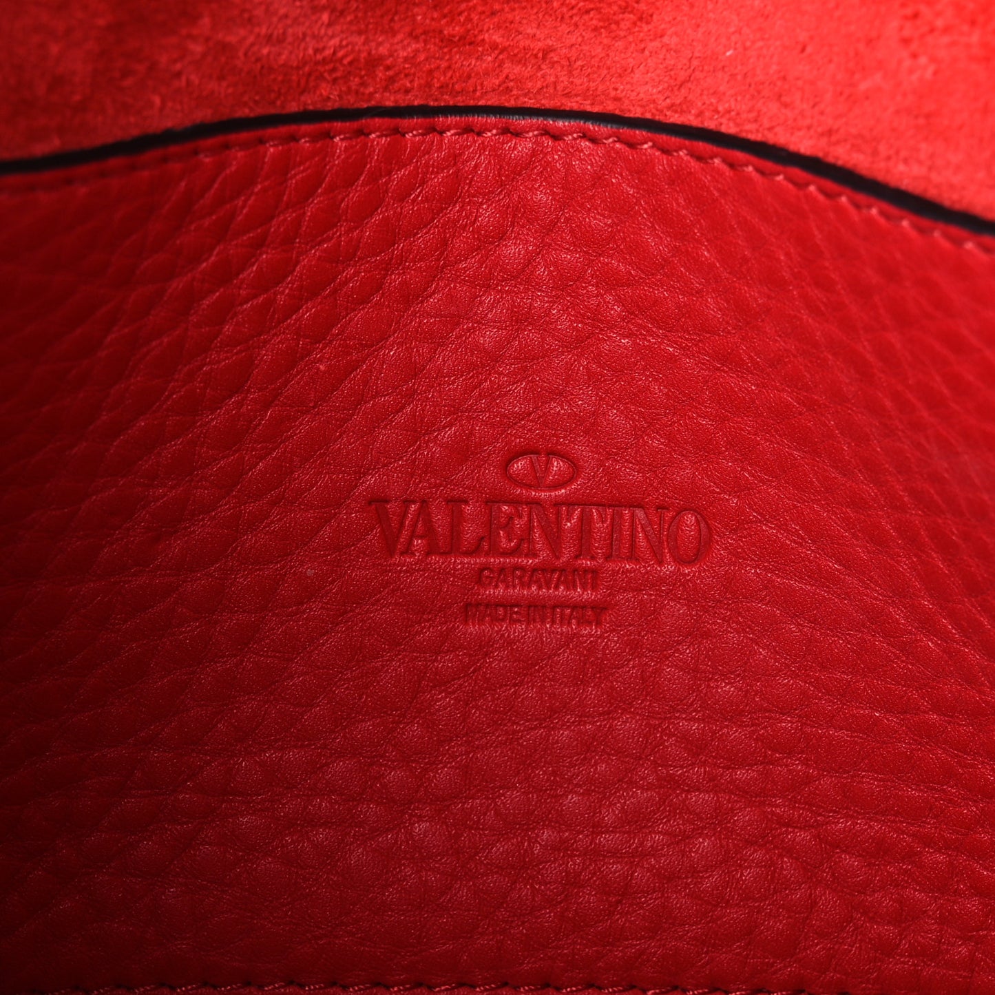 Pebbled Calfskin Medium Rockstud Flip Lock Crossbody Bag Red
