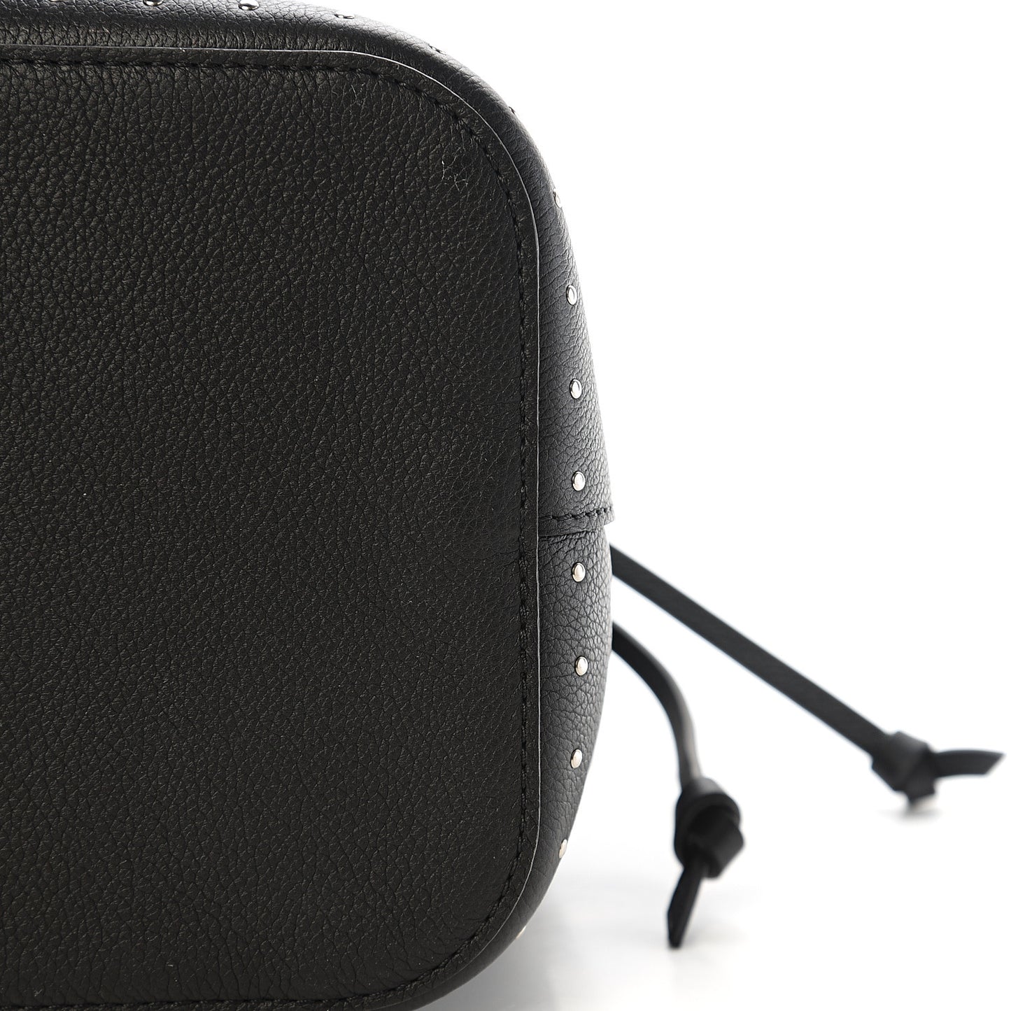 Soft Calfskin Lockme Studs Bucket Black