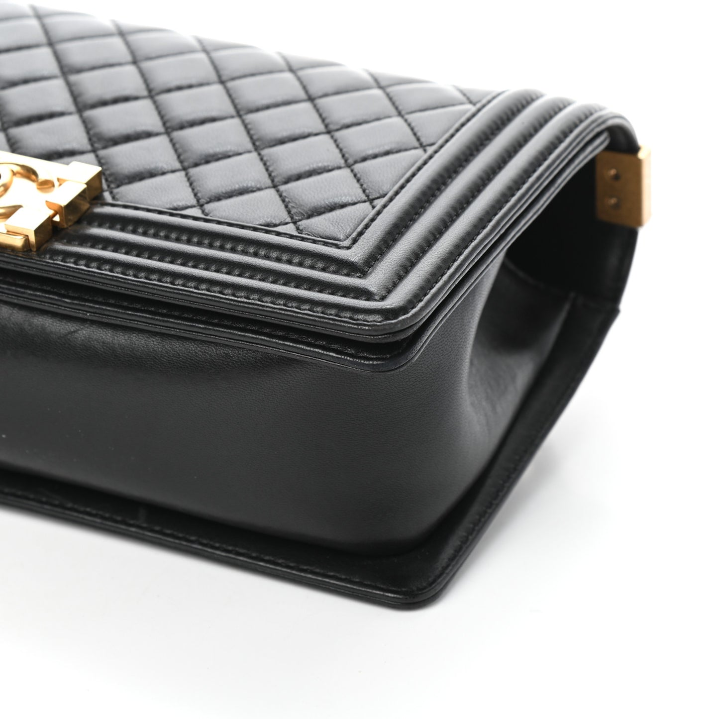 Lambskin Quilted Medium Boy Flap Black