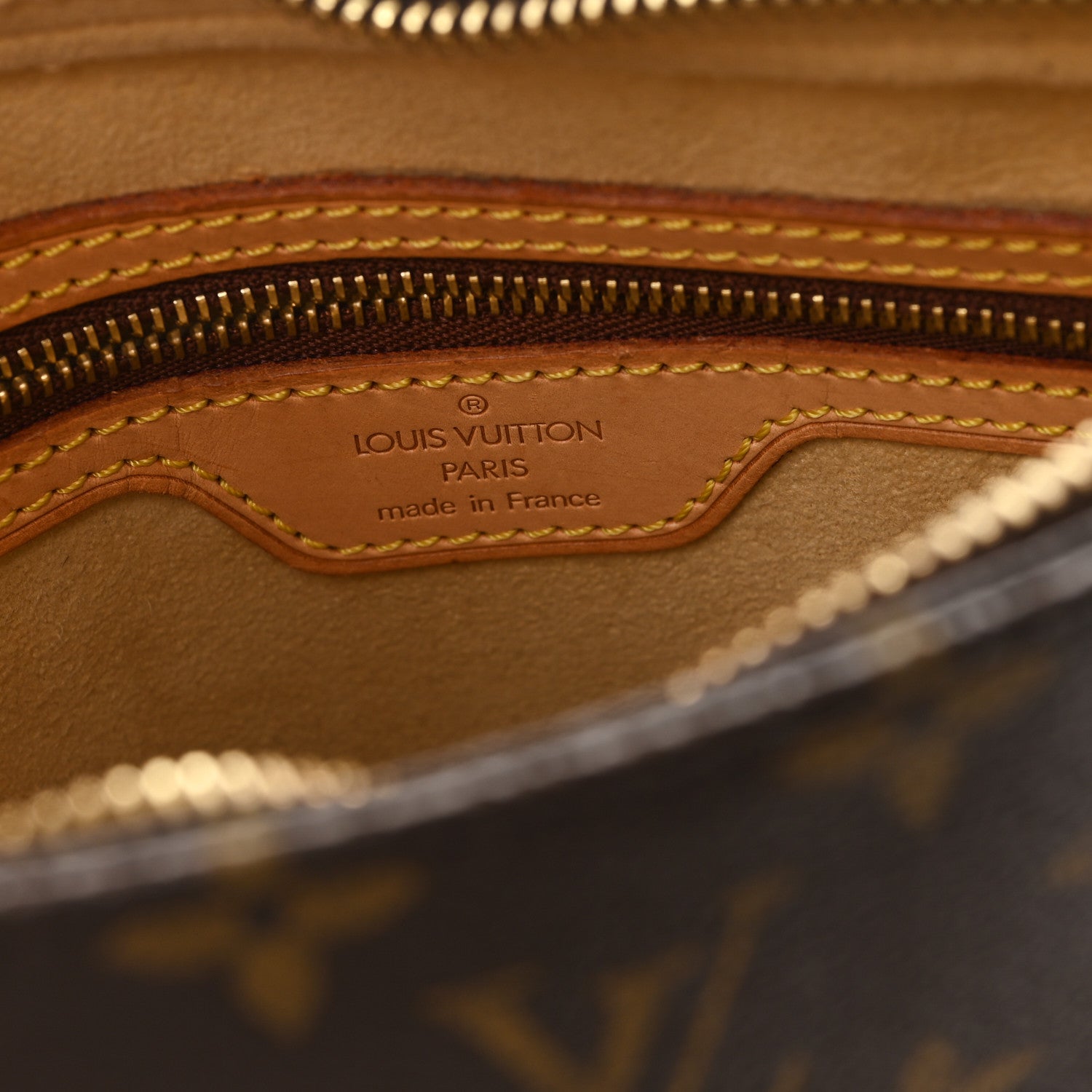 Louis Vuitton Monogram Looping MM 6 of 10