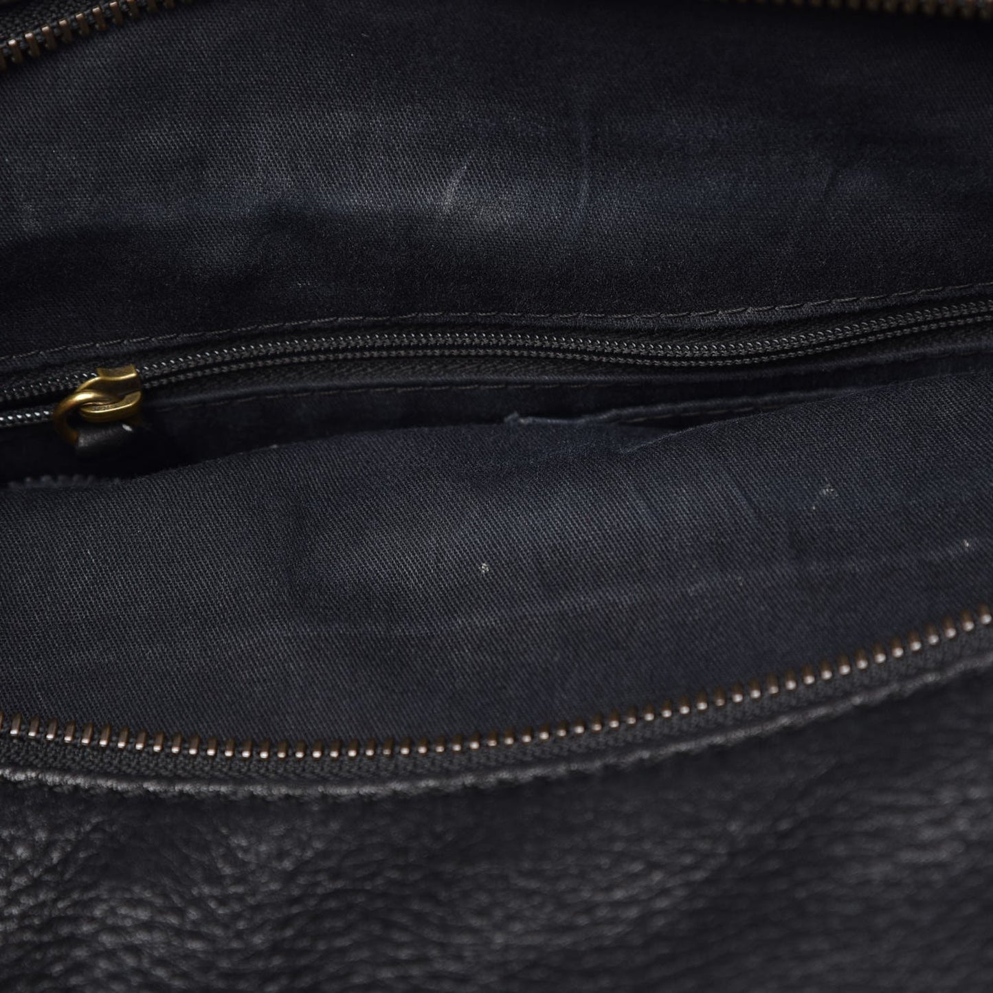 Calfskin Large Chain Wrap Nightingale Black