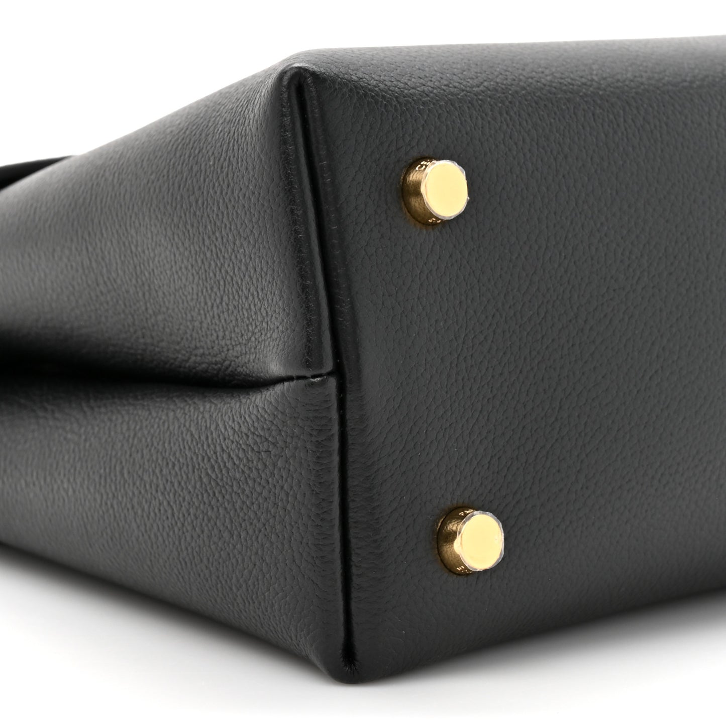Supple Calfskin Medium Nino Black