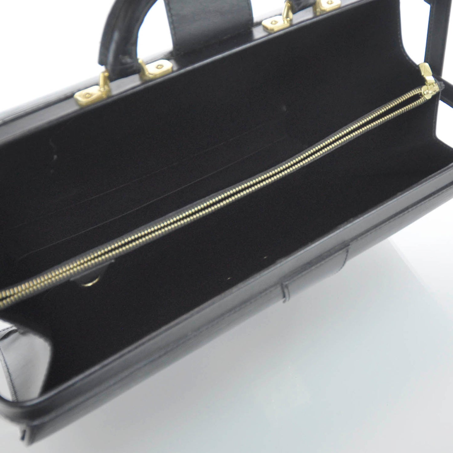Epi Serviette Fermoir Briefcase Black